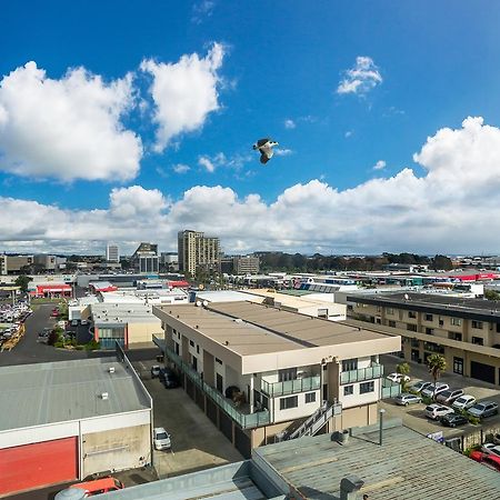 Central Manukau Hideaway Apartment Auckland Exterior photo